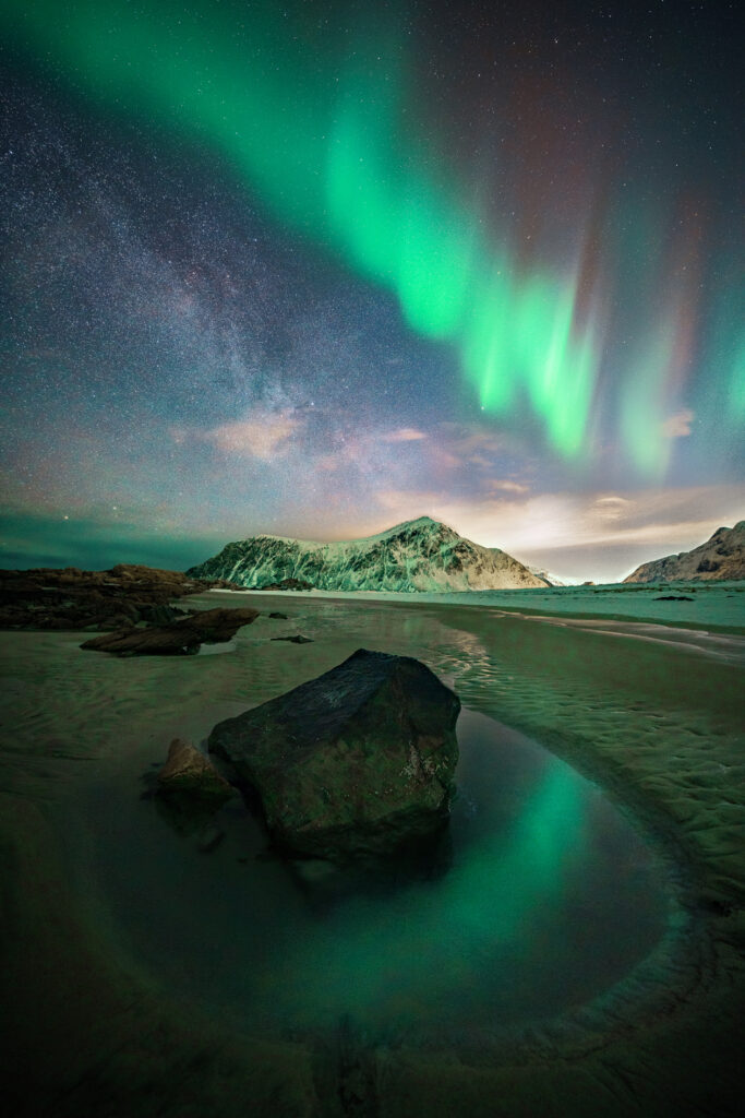 When The Milkyway Says Hello To The Northern Light