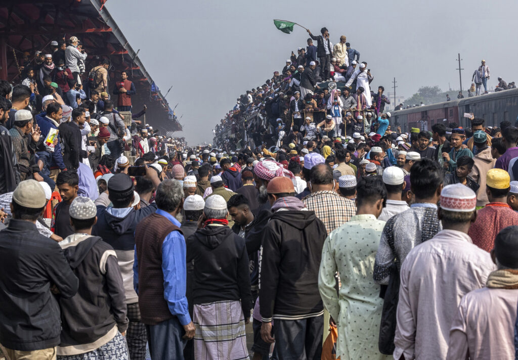 Toji train station in Dhaka