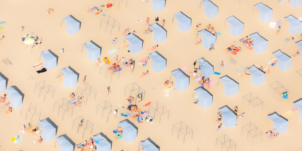 Shifting sand, beach dream