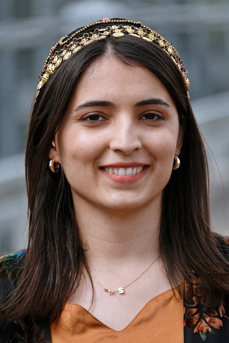 Famous young Kurdish singer Sarya Ertas by Mehmet Masum Suer