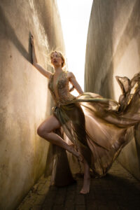 She Moves with the Wind